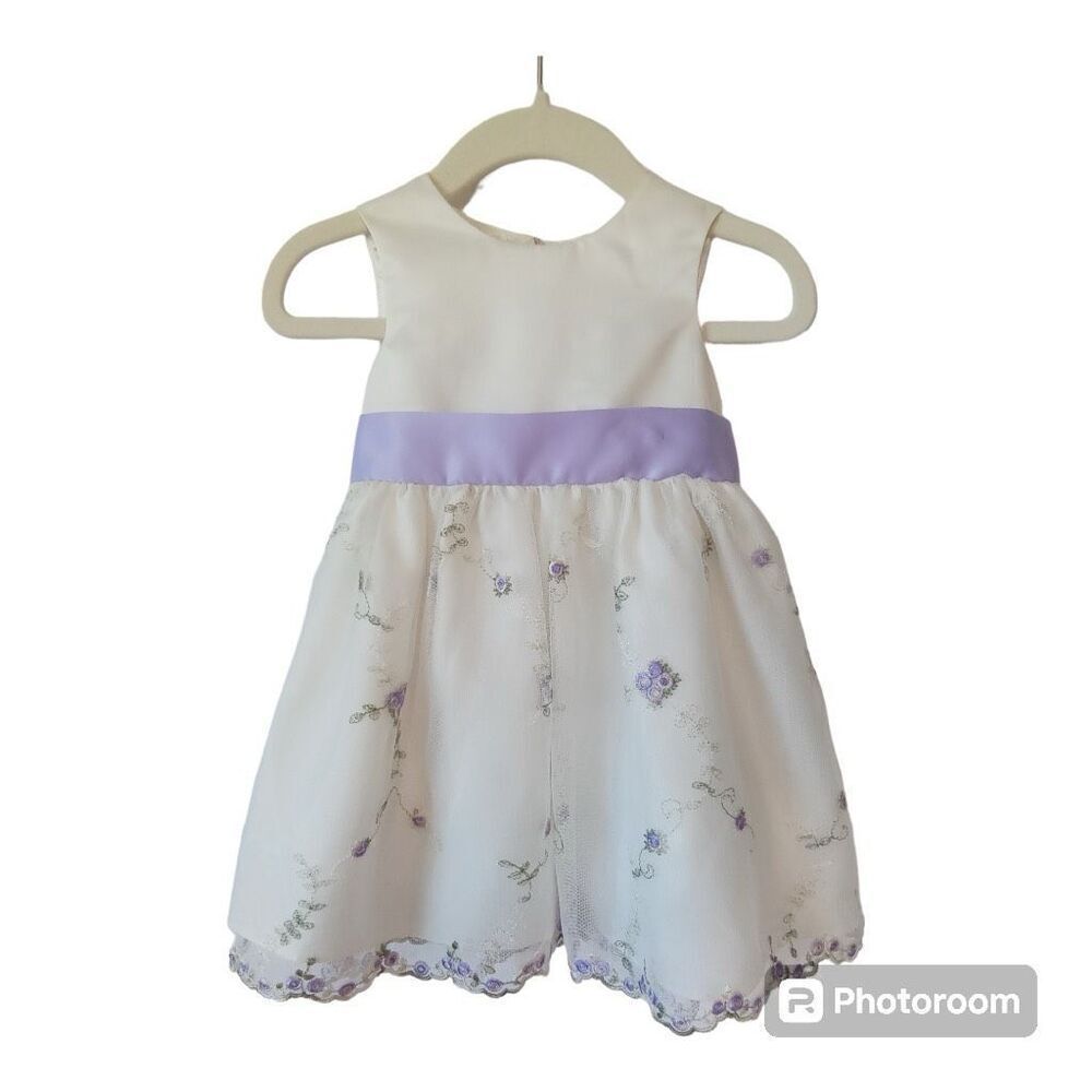 Cinderella Boutique Style Dress  White And Lavender   Size 12 m   NWT